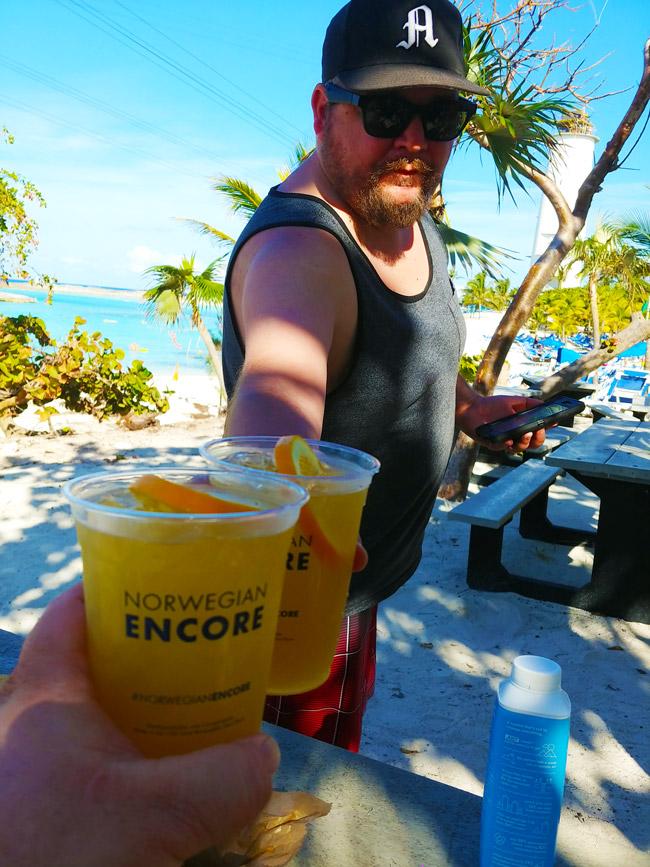 drinks on the beach a great stirrup cay norwegian cruise lines private island