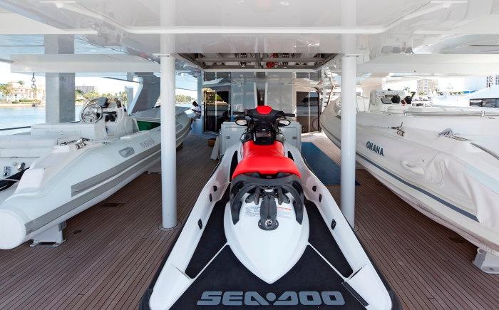 ohana-aft-deck