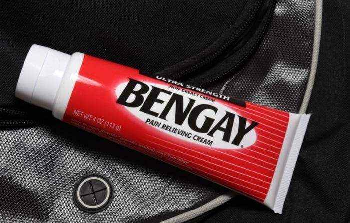 bengay pain relieving cream