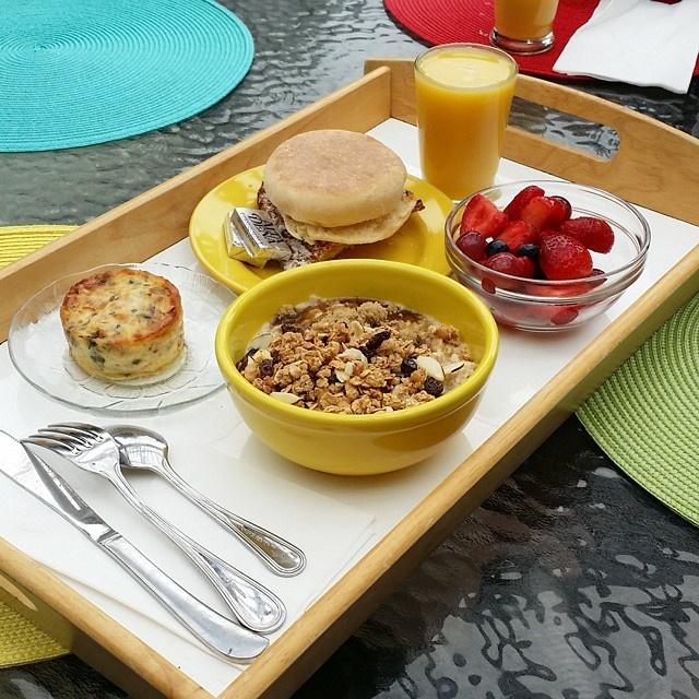 carmel-country-inn-breakfast