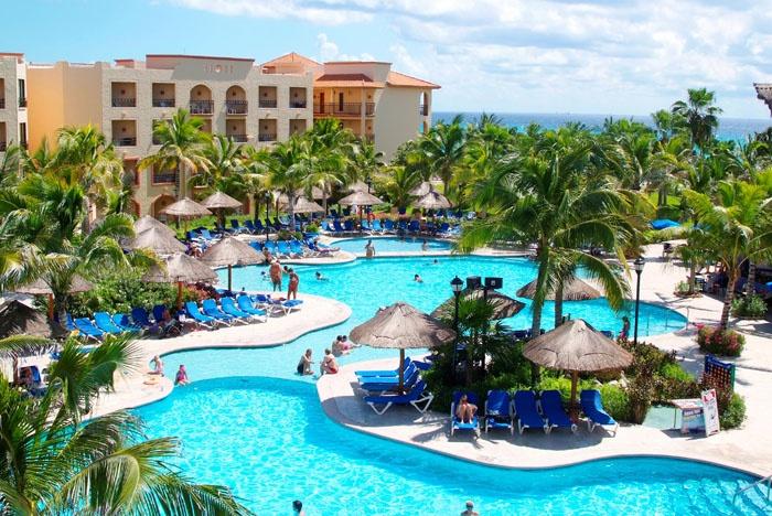 Main Pool Sandos Playacar