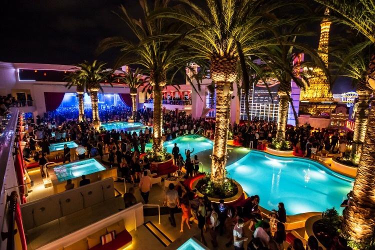 drais beachclub night