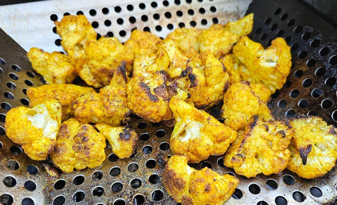 curry roasted cauliflower