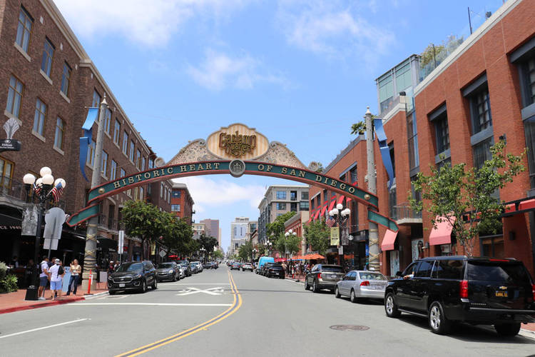 san diego gaslamp quarter entertainment district