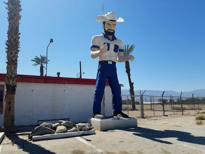 muffler man cowboy