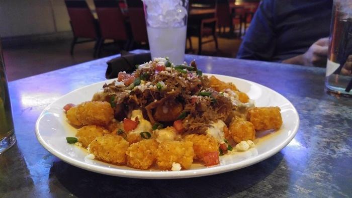 pulled pork totchos