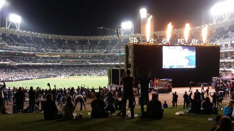 petco-park-grass-seats
