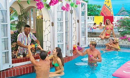 swim-up-pool-bar
