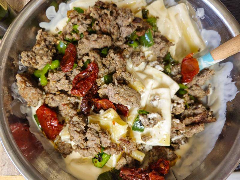 sausage and peppers pasta