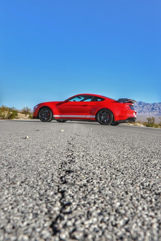 side view of shelby gt500 mustang