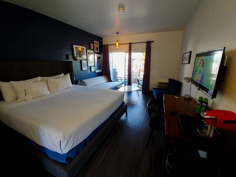 sideways inn room