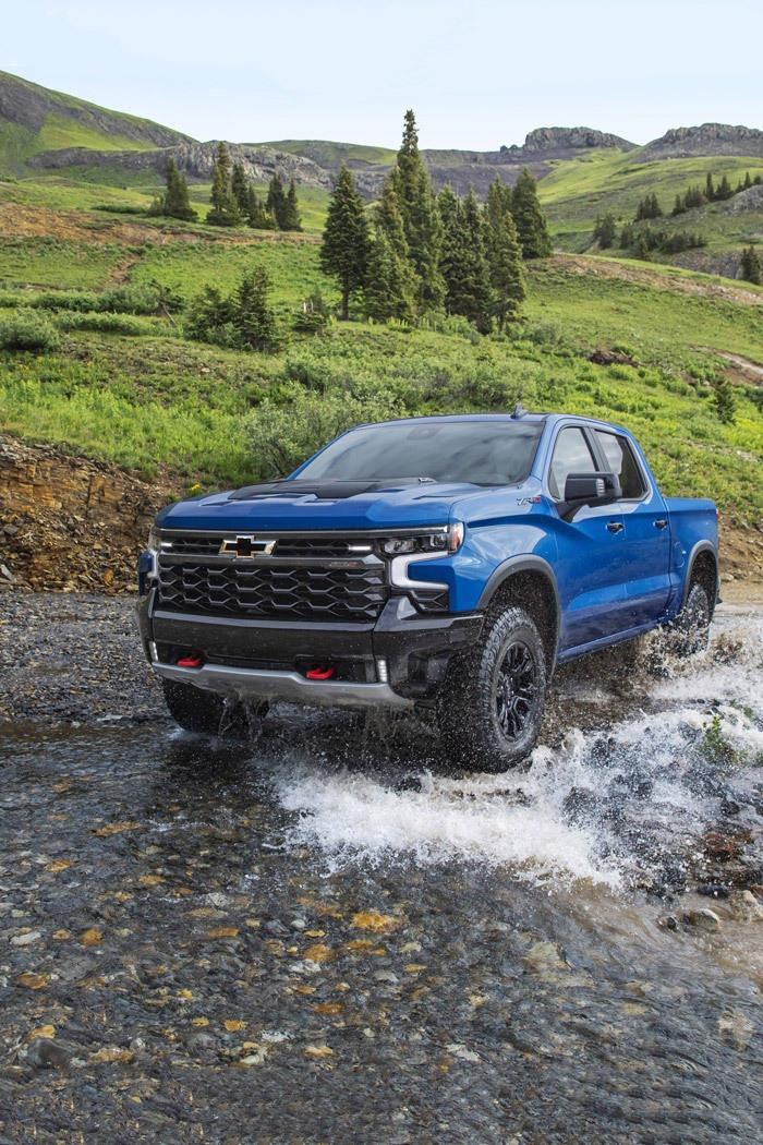2022 silverado zr2 fording a stream