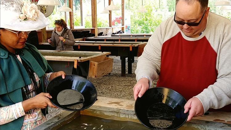 panning for gold at alaska 360