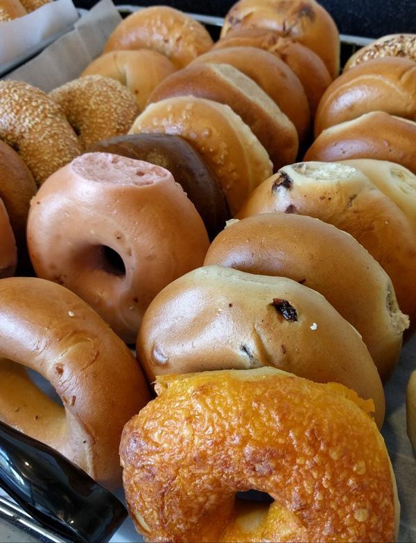 how to make smart office breakroom snack choices choose a flavored bagel and skip cream cheese