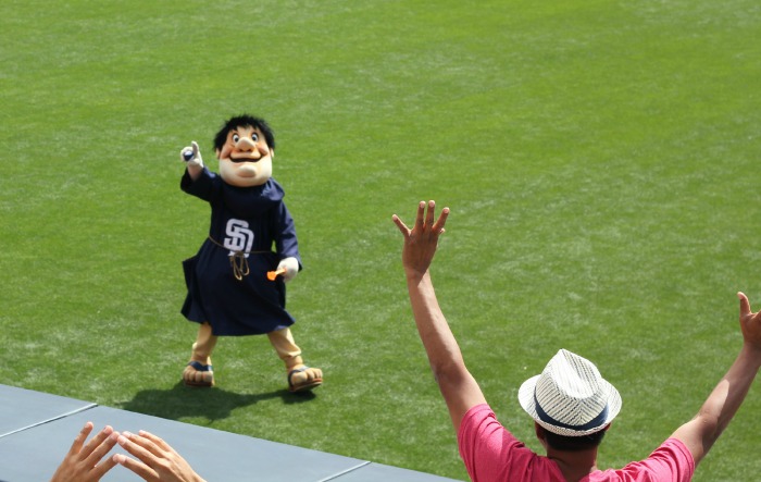 padres friar ball throw