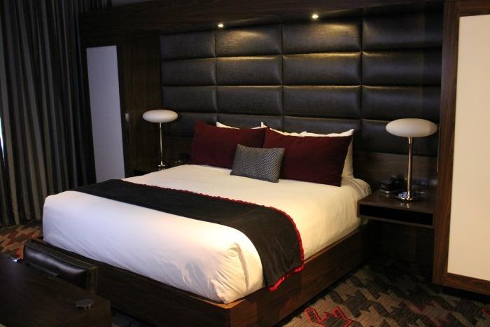 the d suite bedroom