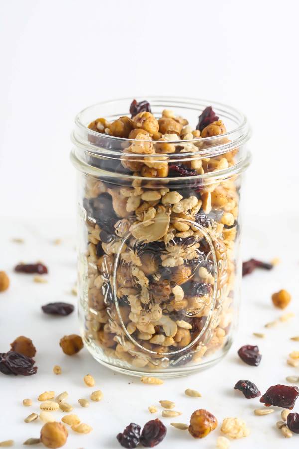 roasted chickpea trail mix lauren kelly nutrition