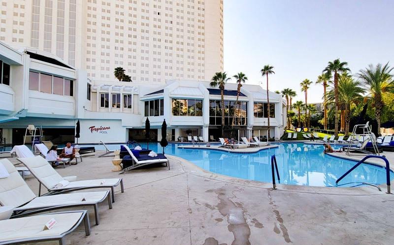 tropicana resort pool