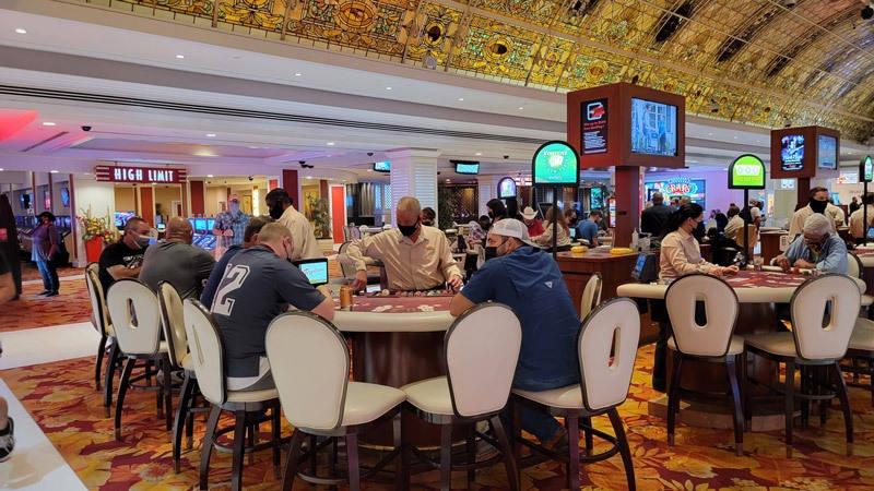 blackjack tables tropicana las vegas