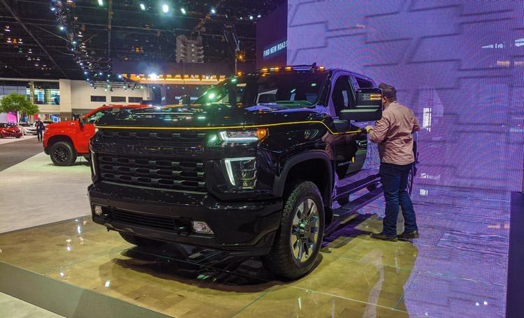 chevrolet silverado hd carhartt special edition at chicago auto show