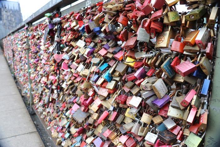 love locks bridge cologne germany