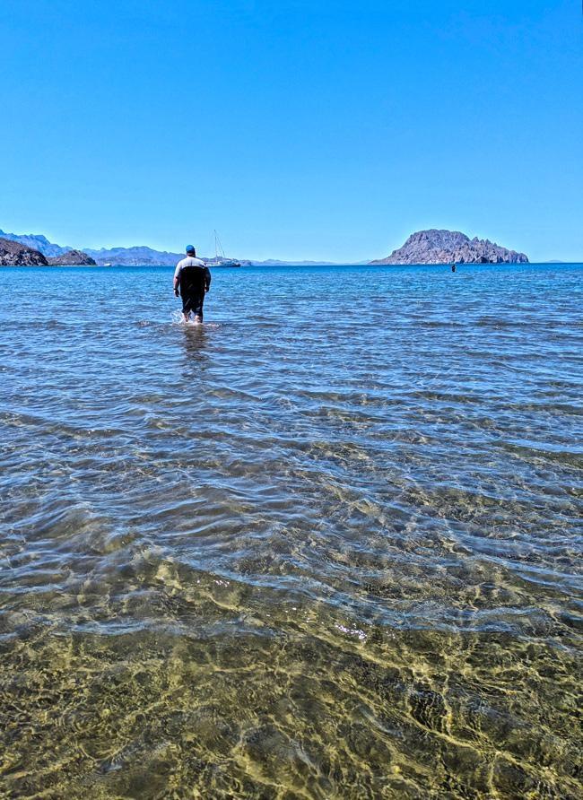 walking in the water danzante bay