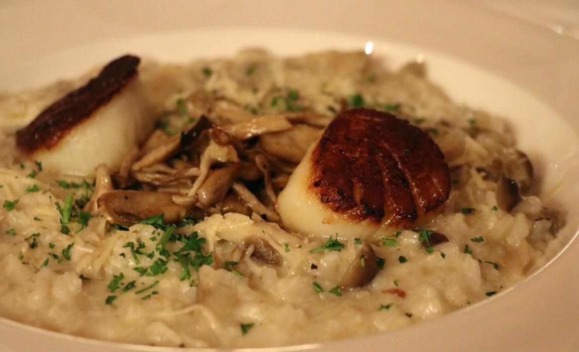Scallops and mushrooms risotto