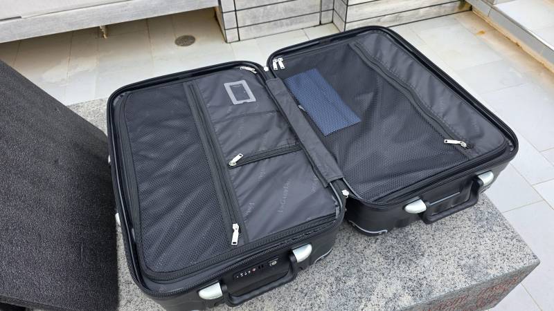 VinGuardeValise Wine Suitcase Review
