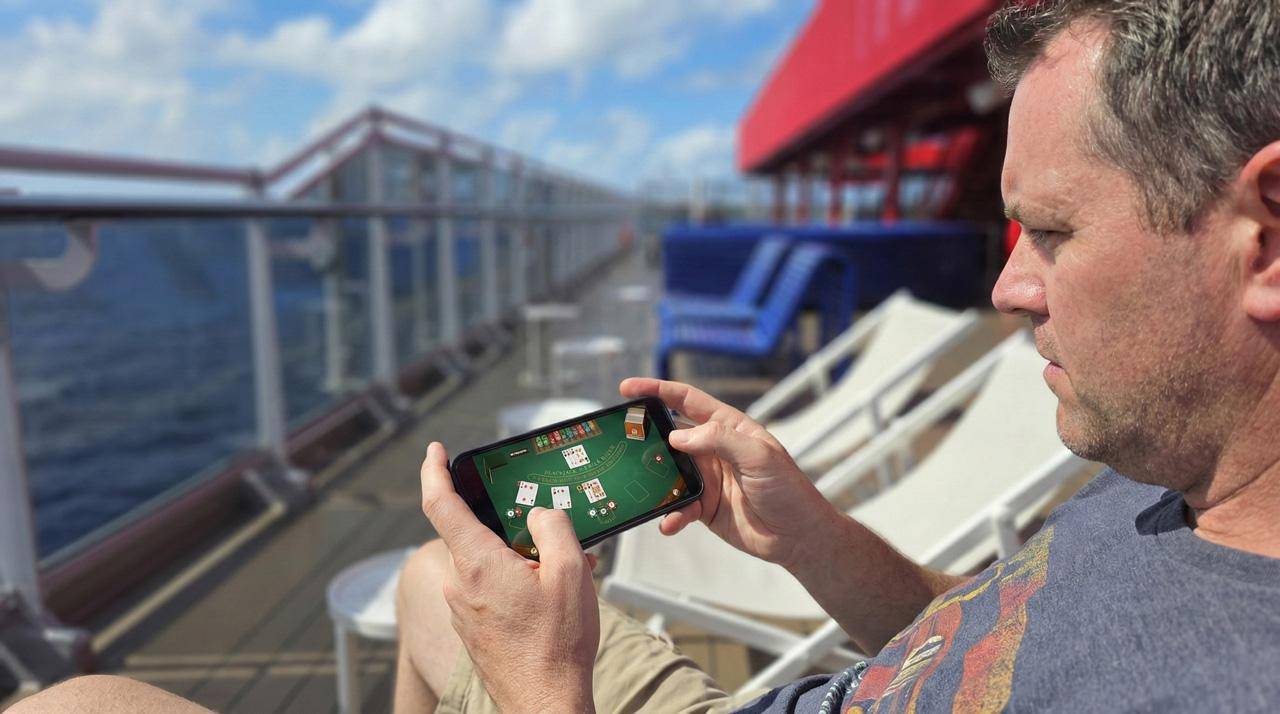 man playing virtual black jack