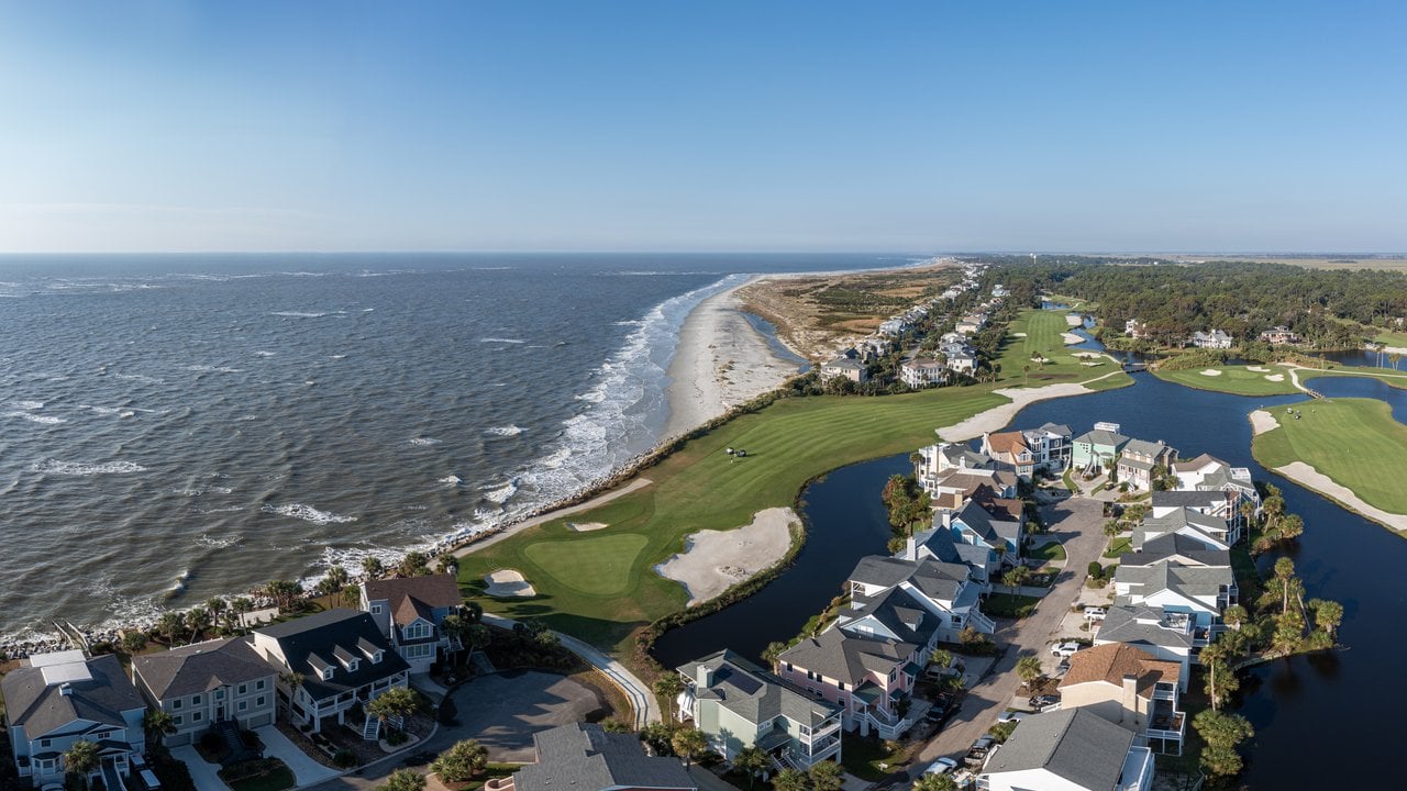 Aerial view of the beach and golf course on Fripp Island, South Carolina (photo credit: Fripp Island Golf and Beach Resort)