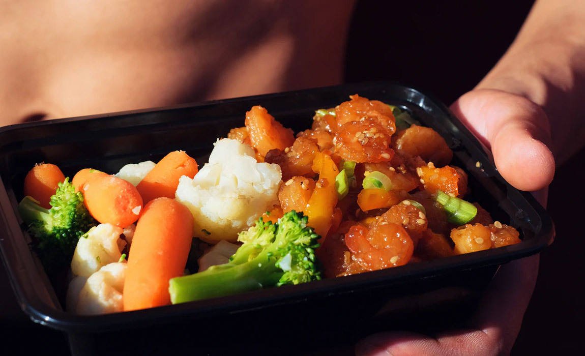 tips for successful long-term weight loss include healthy eating and portion control