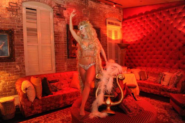 the seance lounge new orleans seance girl at muriels on jackson square