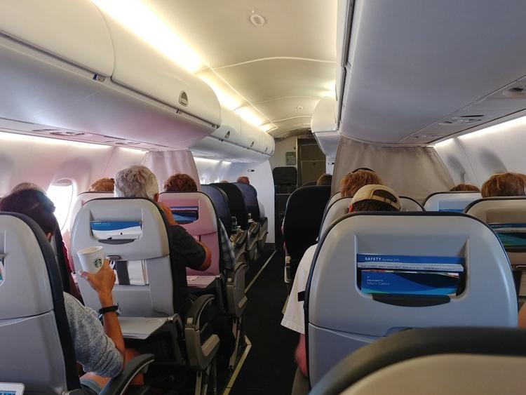 inside e175 san diego to sonoma