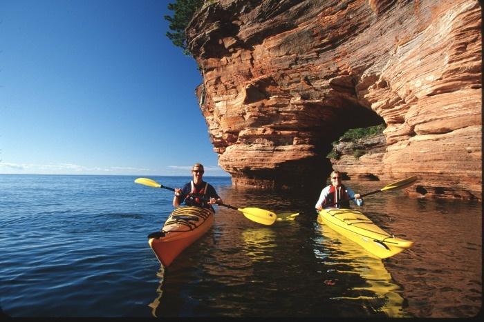 kayaking apostle islands
