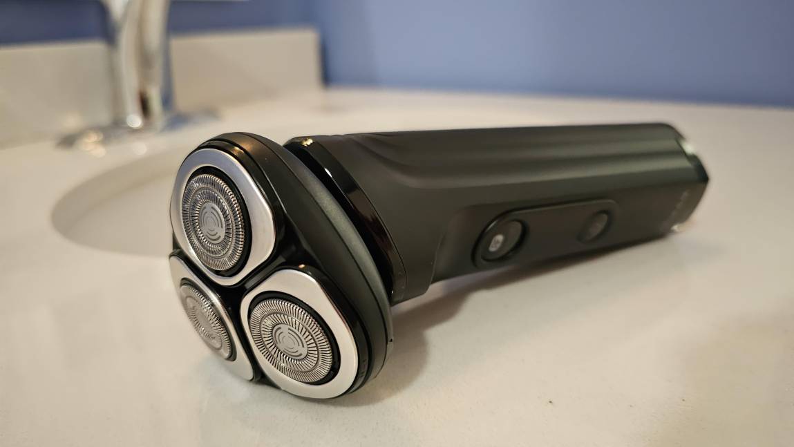 ya-man heated electric shaver