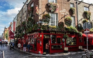 The Temple Bar pub in Dublin, Ireland - one of the best European cities for bars and pubs. Photo by Matheus Camara da Silva on Unsplash.