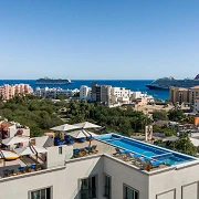 kadun boutique hotel roof top pool view 