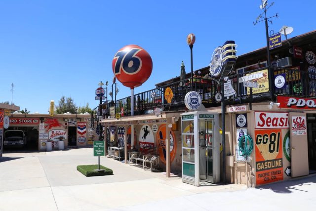 Mendenhall's Museum Photo Gallery