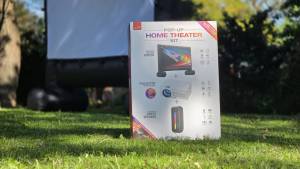 iLive Outdoor Pop-up Movie Theater Kit