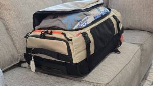 bagsmart-blast-43l-supporting_original