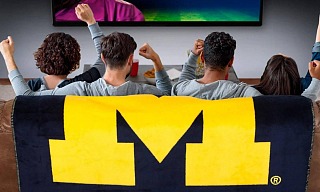 Denali College Logo Blankets Are Perfect For Keeping Warm During Bowl Games Michigan College Blanket